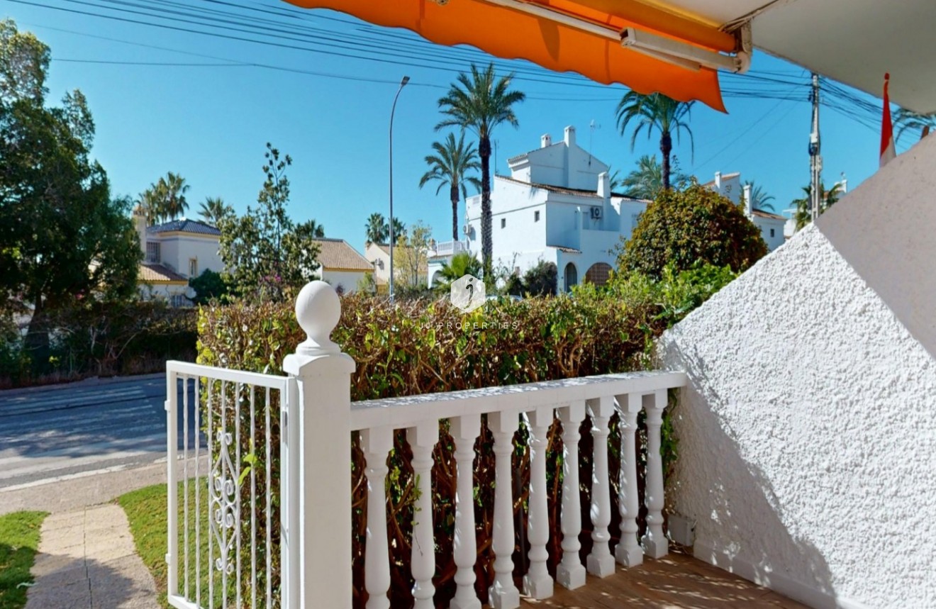 Z drugiej ręki - Mieszkanie w bloku -
Orihuela Costa - Costa Blanca