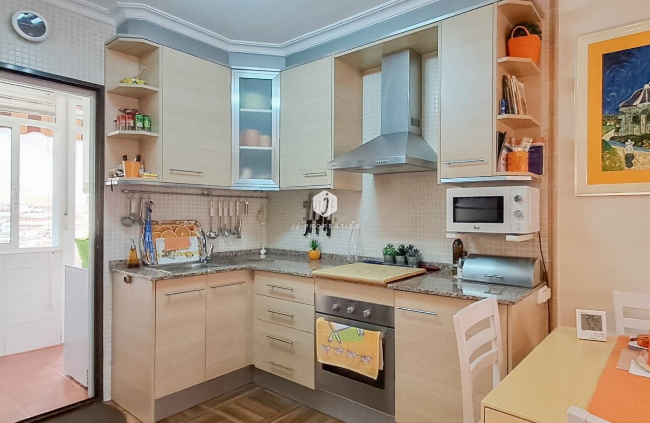 Resale - Apartment / flat -
Torrevieja - Parque Acuático - Sector 25