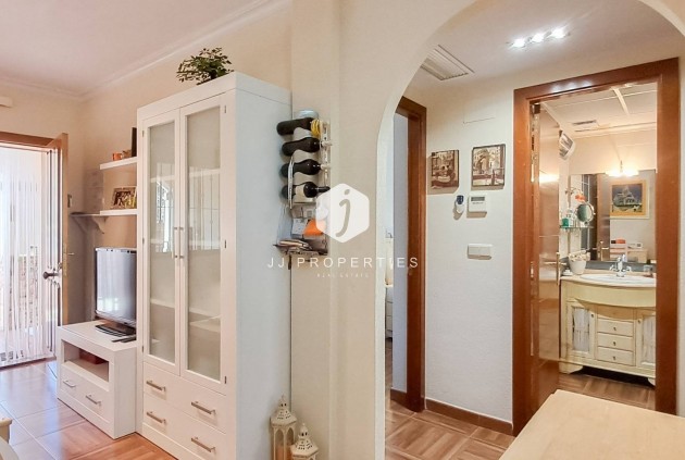 Resale - Apartment / flat -
Torrevieja - Parque Acuático - Sector 25