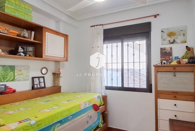 Resale - Apartment / flat -
Torrevieja - Parque Acuático - Sector 25