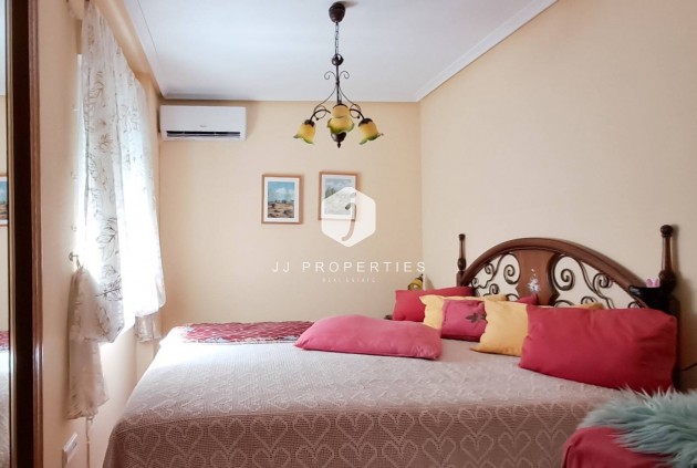 Aus zweiter Hand - Penthouse -
Torrevieja