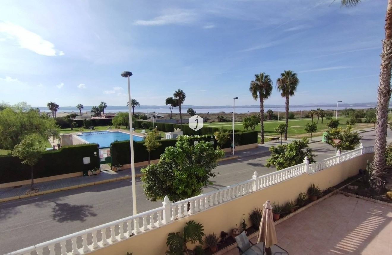 D'occasion - Villa -
Torrevieja - La Siesta - El Salado - Torreta