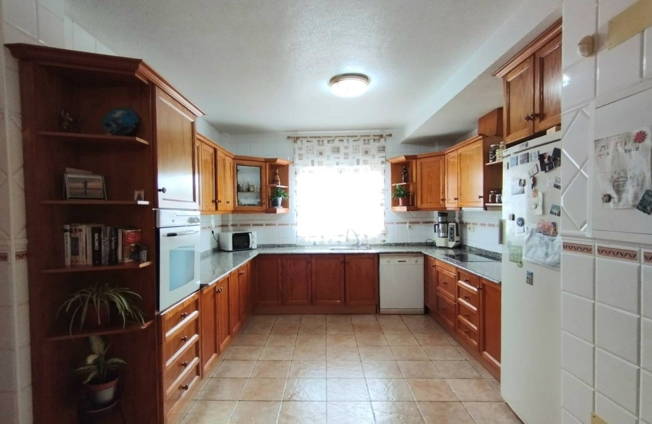 D'occasion - Villa -
Torrevieja - La Siesta - El Salado - Torreta