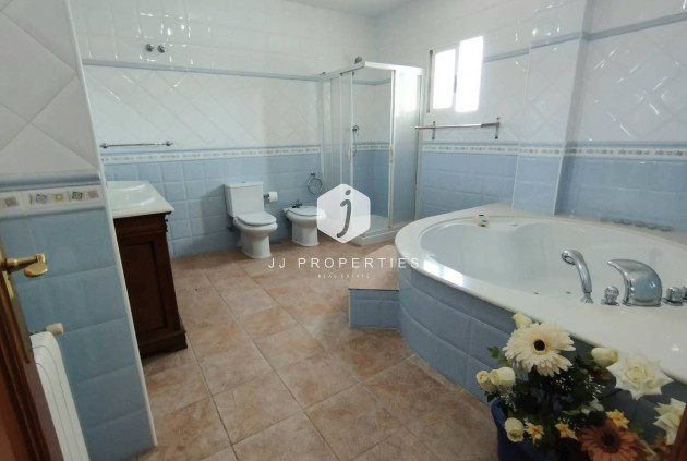 D'occasion - Villa -
Torrevieja - La Siesta - El Salado - Torreta