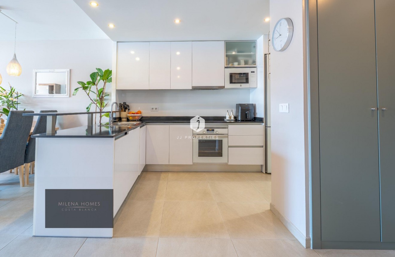 Resale - Apartment / flat -
Orihuela Costa - La Zenia