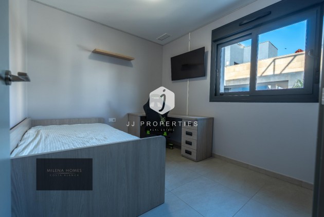 Resale - Apartment / flat -
Orihuela Costa - La Zenia