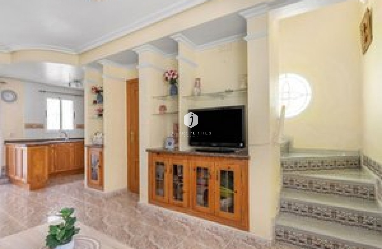 Z drugiej ręki - Szalet -
Orihuela Costa