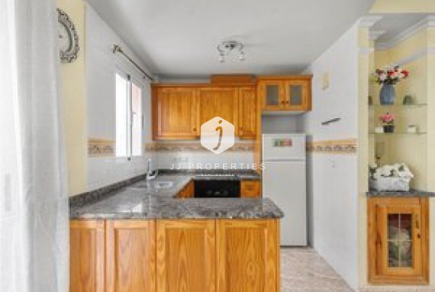 Z drugiej ręki - Szalet -
Orihuela Costa