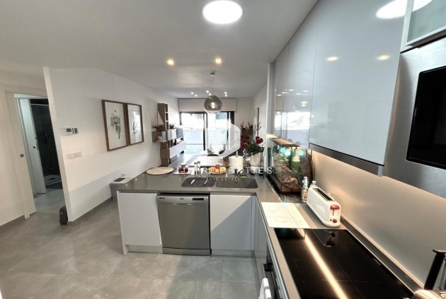 Segunda mano - Apartamento / piso -
La Zenia - Costa Blanca