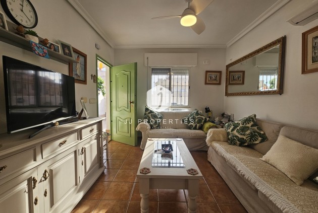 Resale - Villa -
La Zenia - Costa Blanca