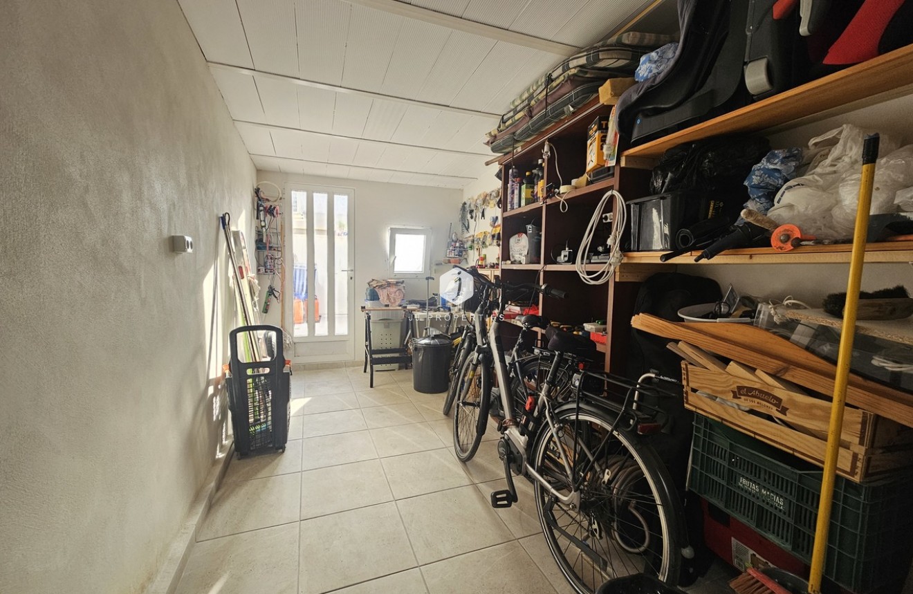 Resale - Villa -
La Zenia - Costa Blanca