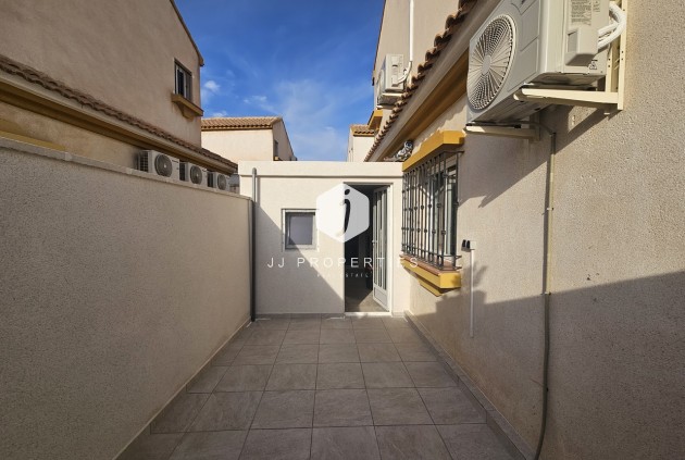 Resale - Villa -
La Zenia - Costa Blanca