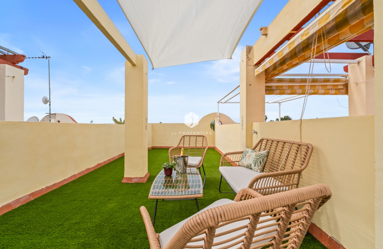 Resale - Chalet -
Playa Flamenca - Costa Blanca