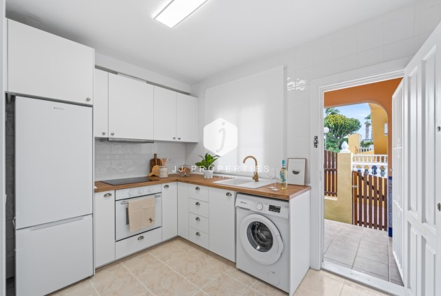 Resale - Chalet -
Playa Flamenca - Costa Blanca