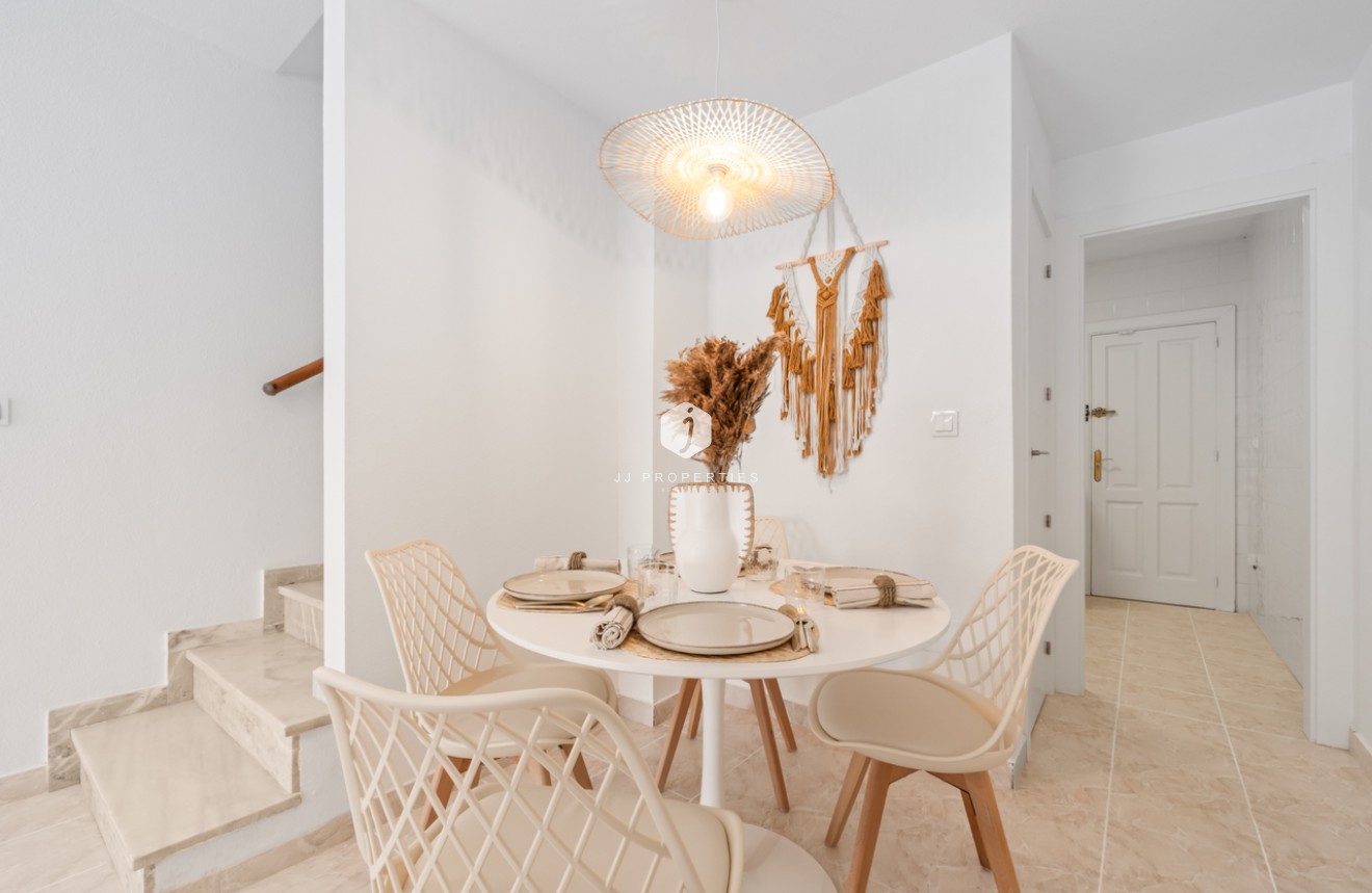 Resale - Chalet -
Playa Flamenca - Costa Blanca