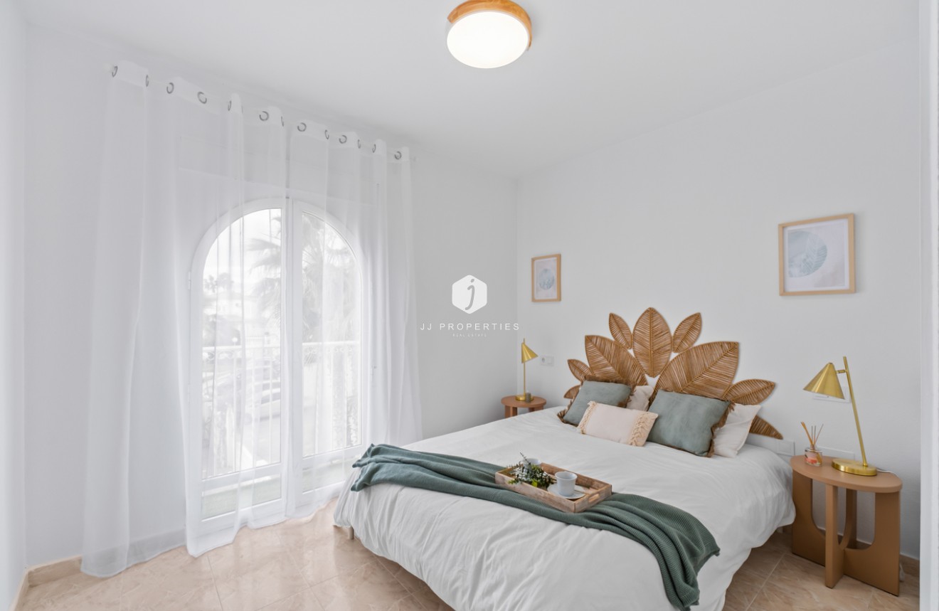 Resale - Chalet -
Playa Flamenca - Costa Blanca