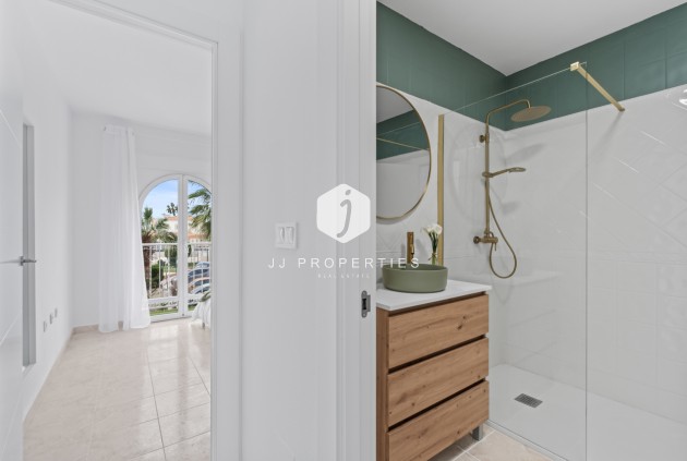 Resale - Chalet -
Playa Flamenca - Costa Blanca