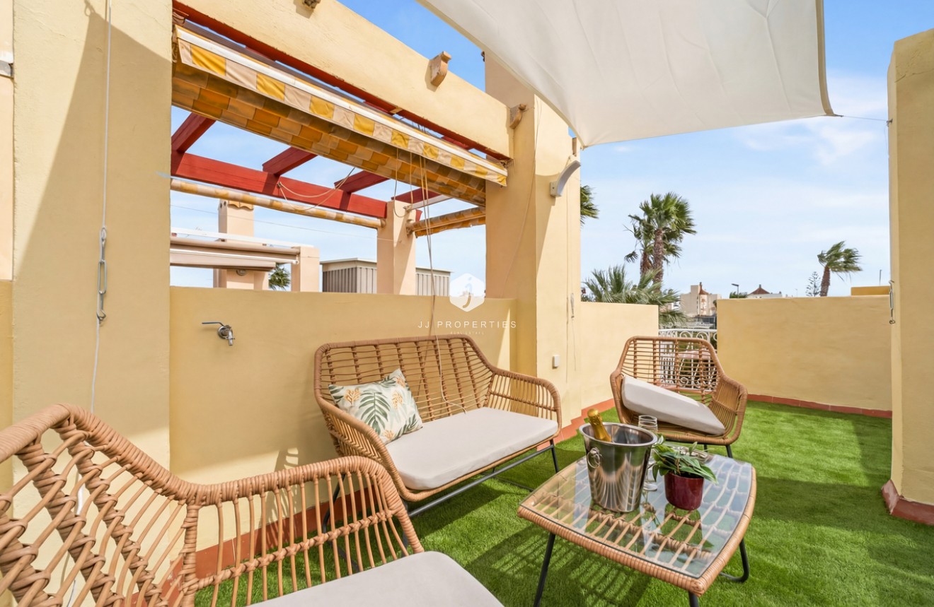 Resale - Chalet -
Playa Flamenca - Costa Blanca