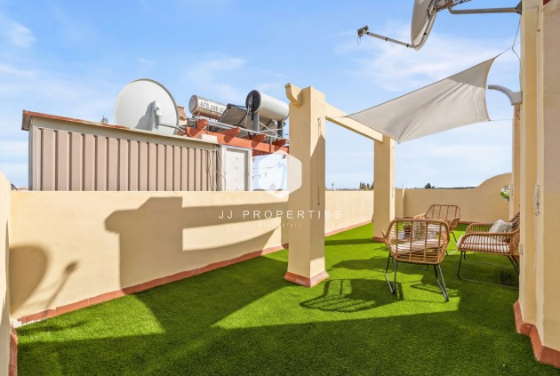 Resale - Chalet -
Playa Flamenca - Costa Blanca