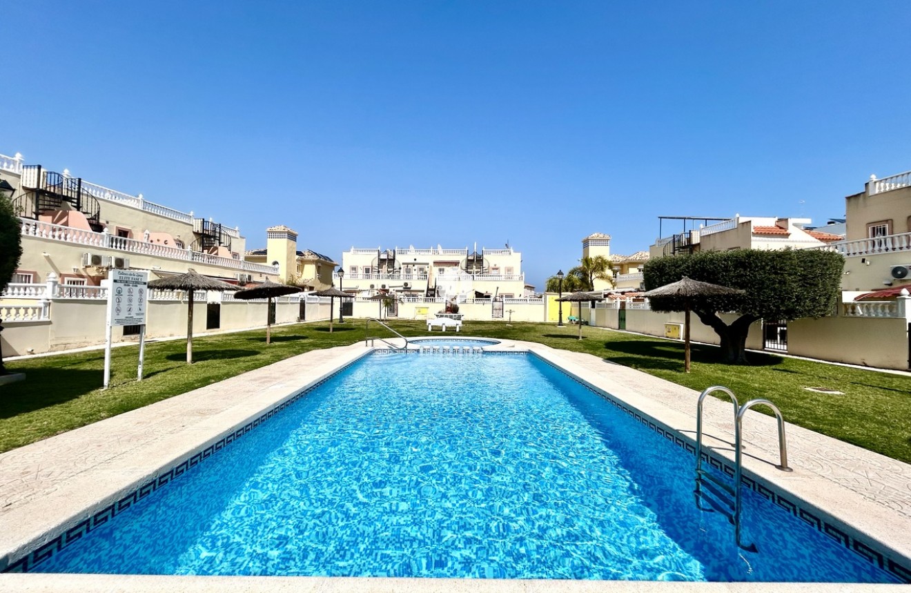 Resale - Chalet -
Cabo Roig - Costa Blanca