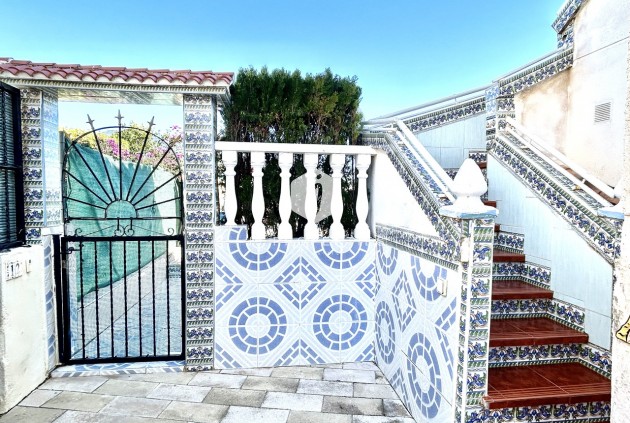 Resale - Penthouse -
Playa Flamenca - Costa Blanca