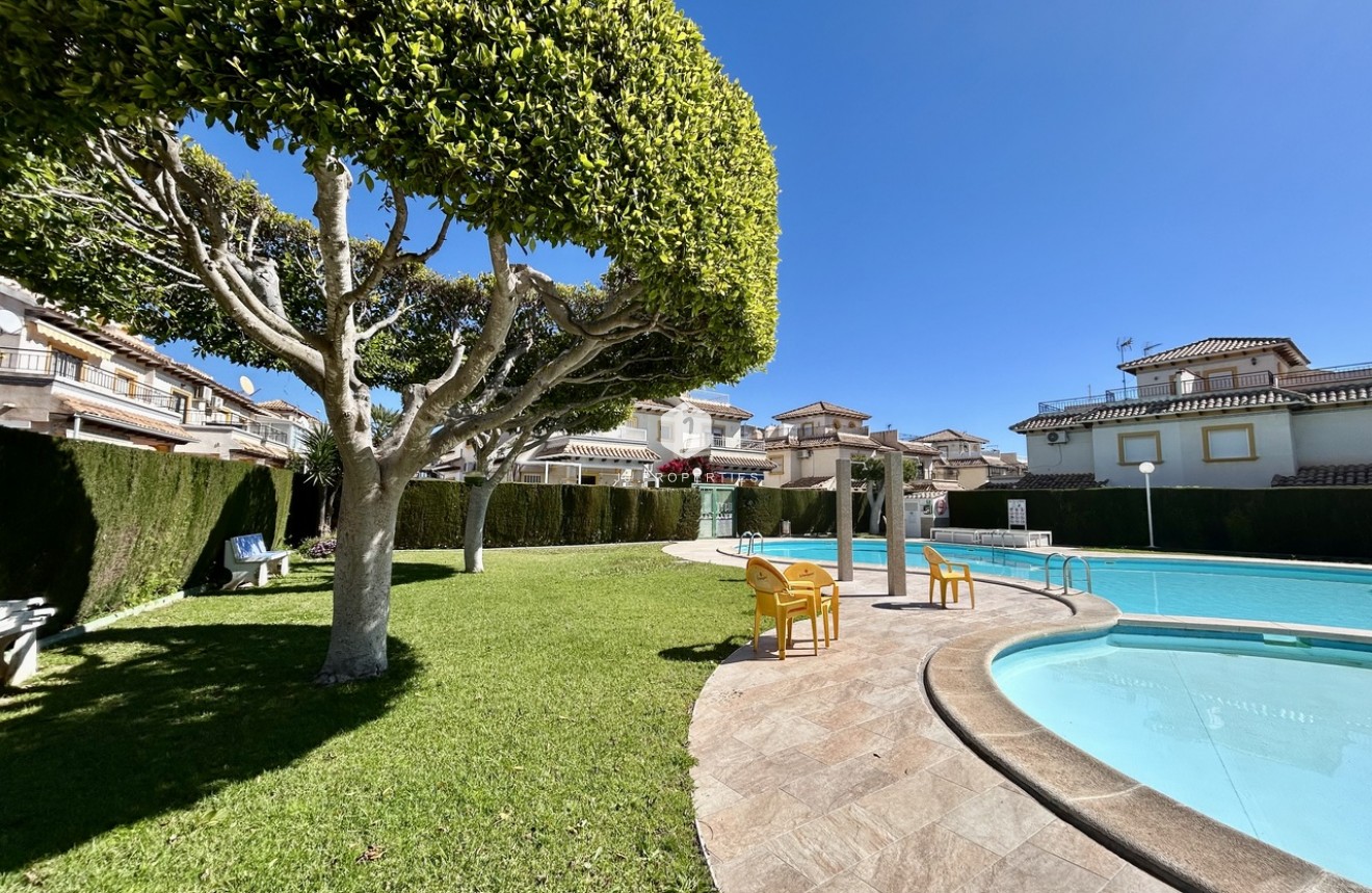 Resale - Penthouse -
Playa Flamenca - Costa Blanca