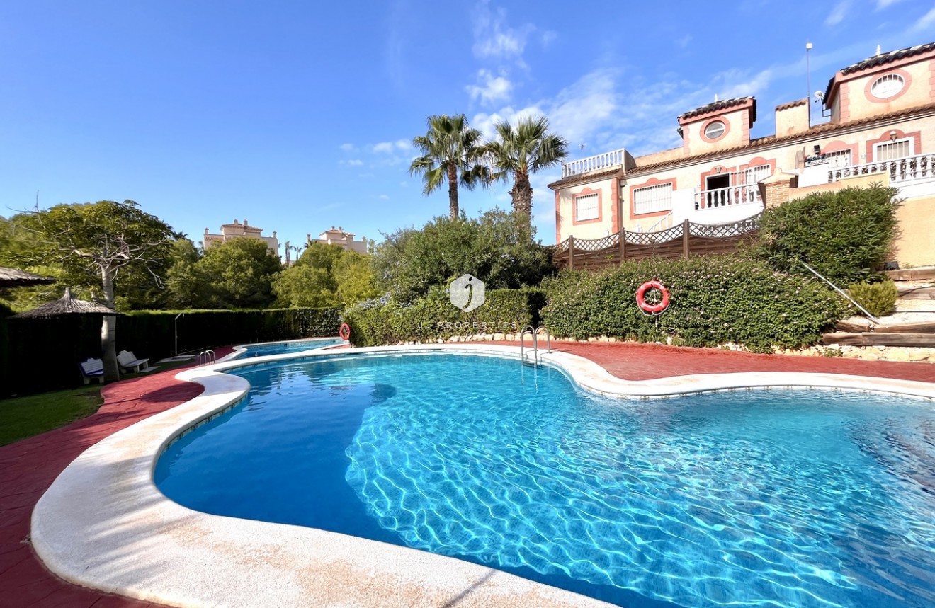 Resale - Apartment / flat -
Playa Flamenca - Costa Blanca