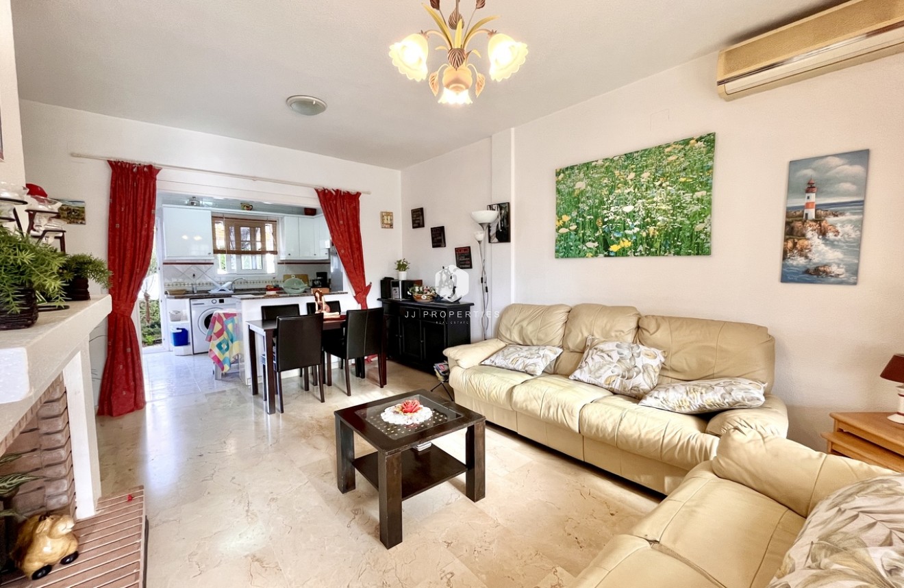 Resale - Apartment / flat -
Playa Flamenca - Costa Blanca