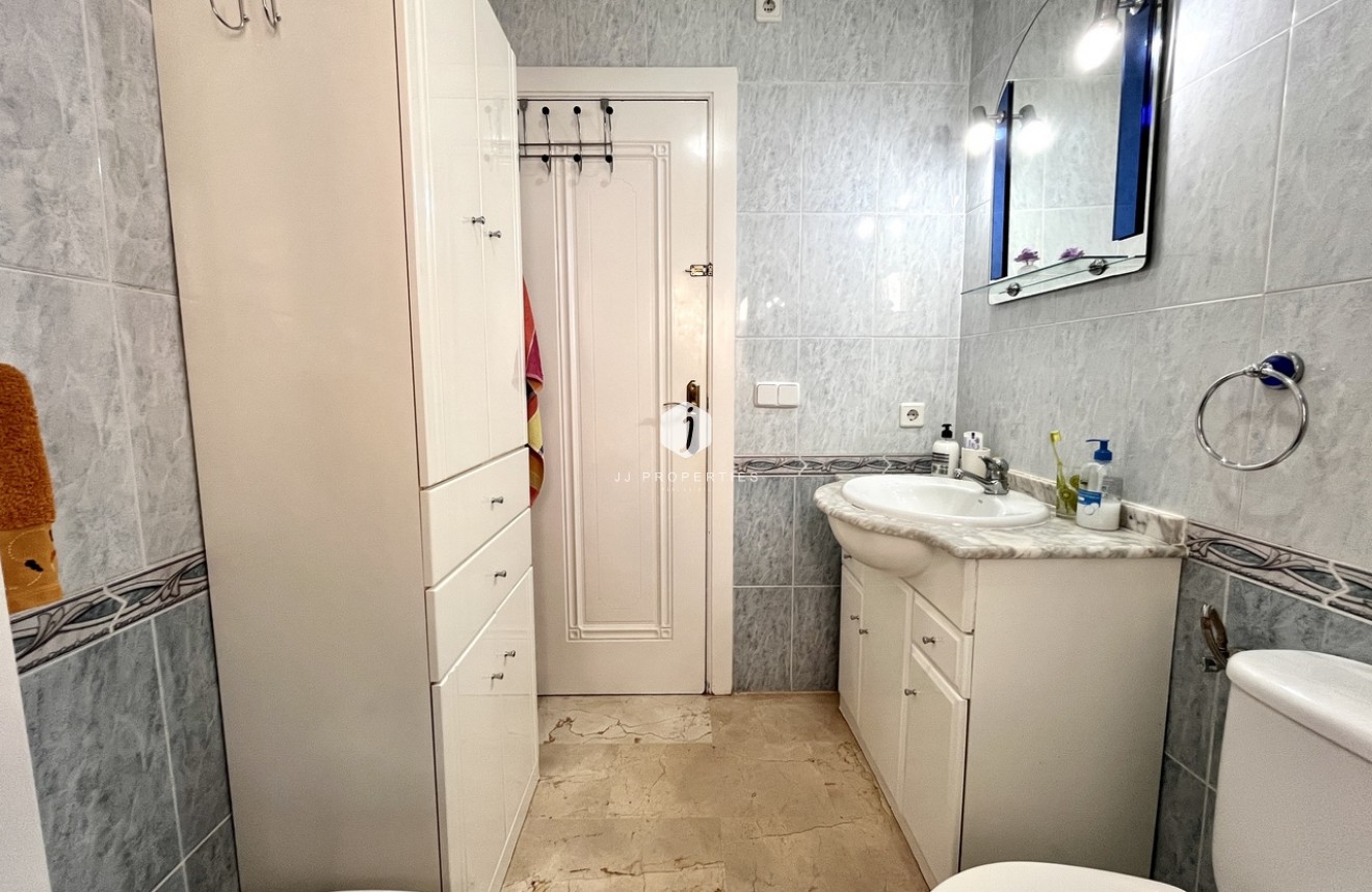 Resale - Apartment / flat -
Playa Flamenca - Costa Blanca