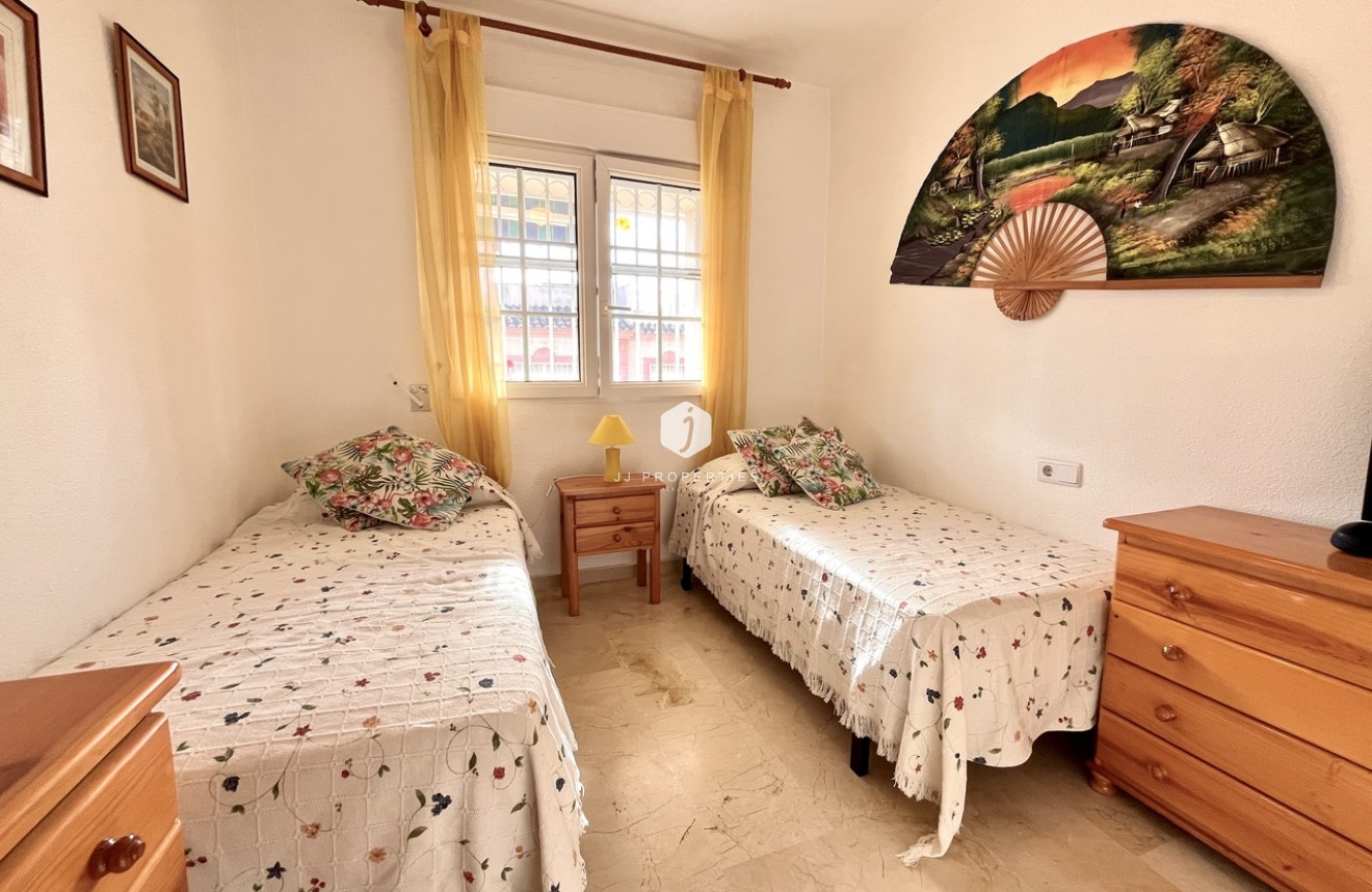 Resale - Apartment / flat -
Playa Flamenca - Costa Blanca