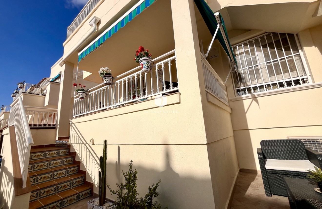 Resale - Apartment / flat -
Playa Flamenca - Costa Blanca