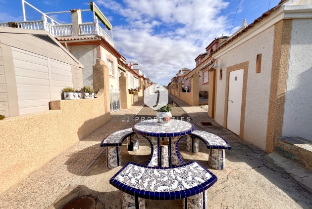 Resale - Apartment / flat -
Playa Flamenca - Costa Blanca