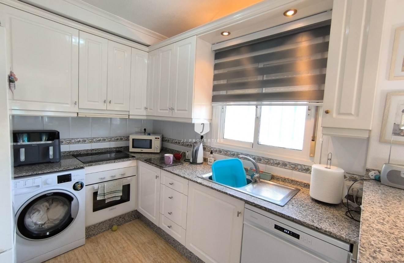 Resale - Villa -
El Raso - Costa Blanca