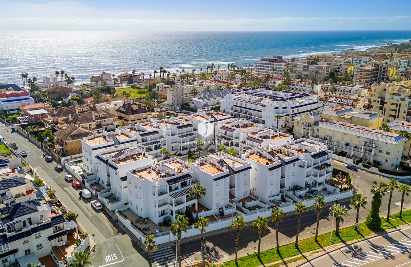 Resale - Apartment / flat -
Torrevieja - Costa Blanca