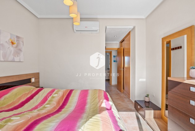 Resale - Apartment / flat -
Torrevieja - Costa Blanca