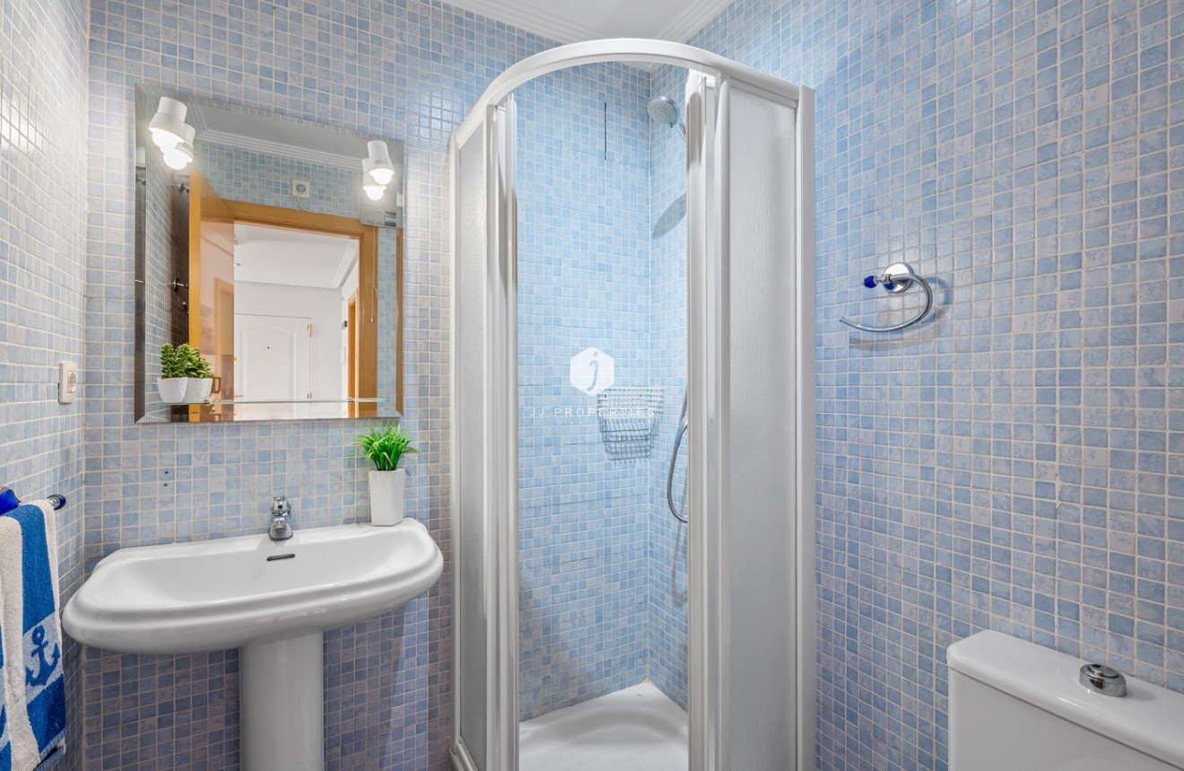 Resale - Apartment / flat -
Torrevieja - Costa Blanca