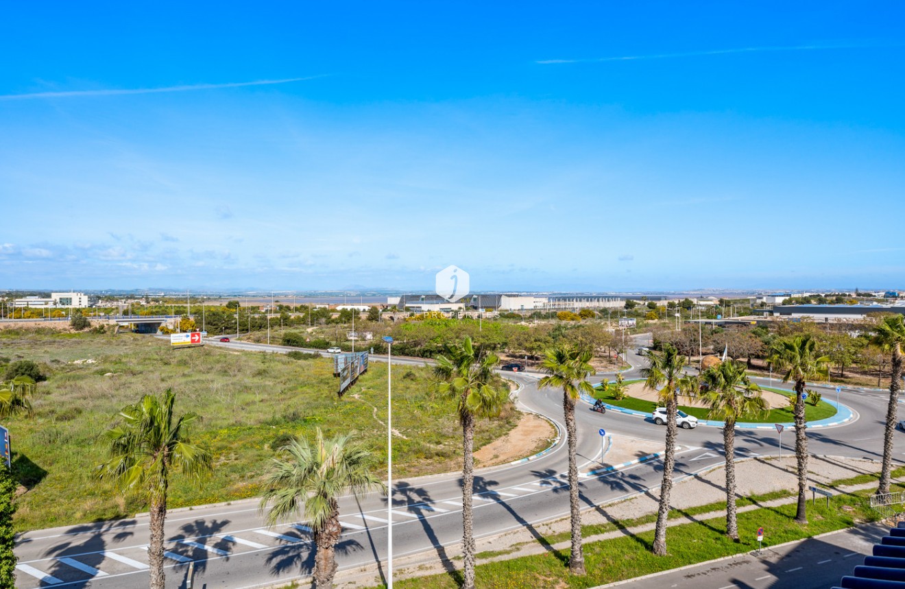 Resale - Apartment / flat -
Torrevieja - Costa Blanca