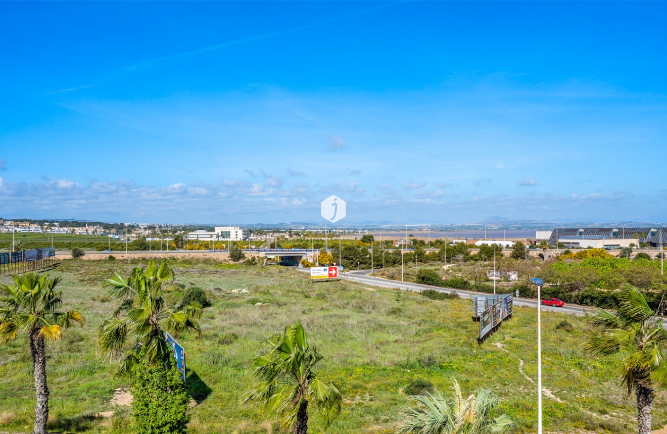 Resale - Apartment / flat -
Torrevieja - Costa Blanca