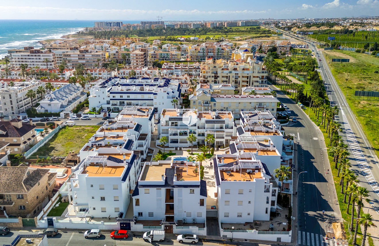Resale - Apartment / flat -
Torrevieja - Costa Blanca