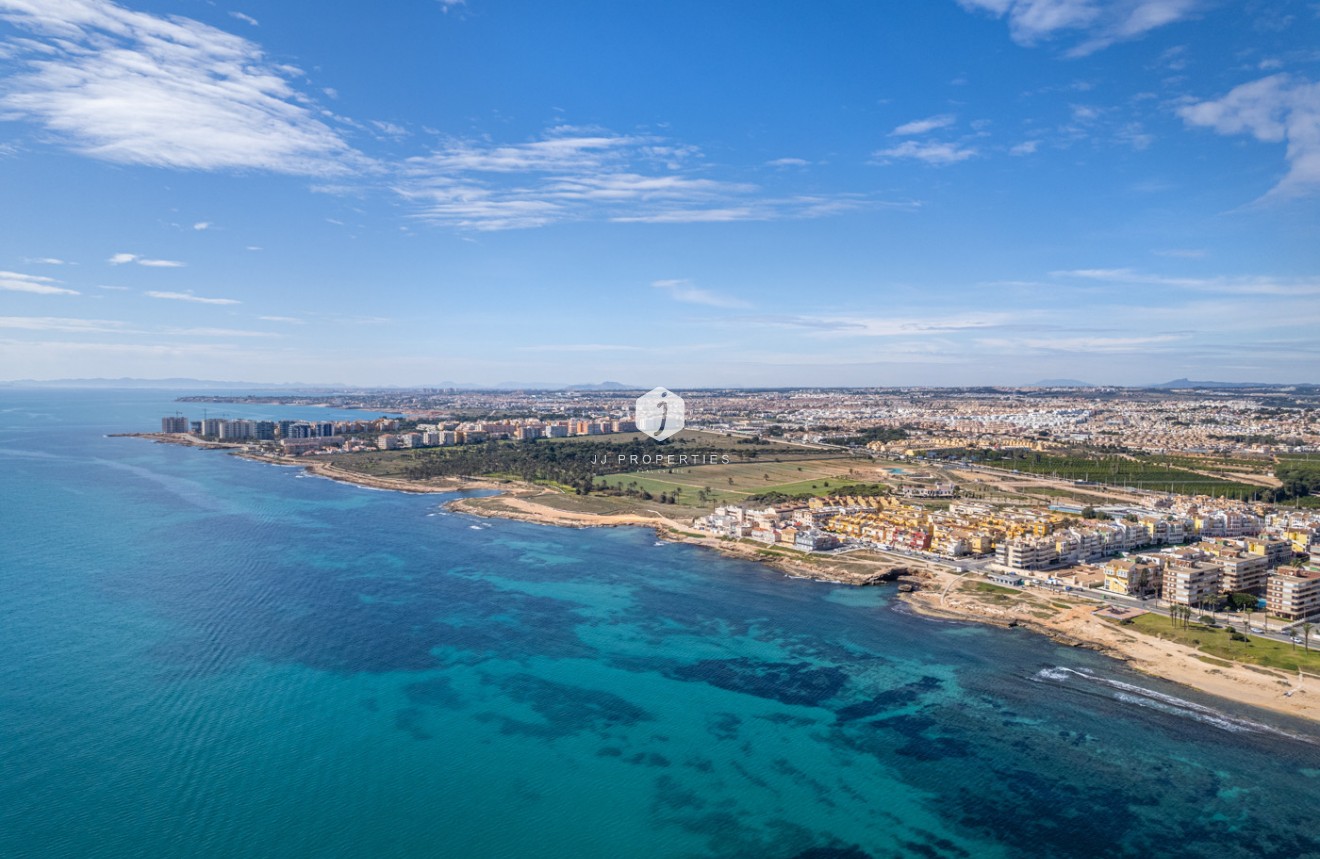 Resale - Apartment / flat -
Torrevieja - Costa Blanca