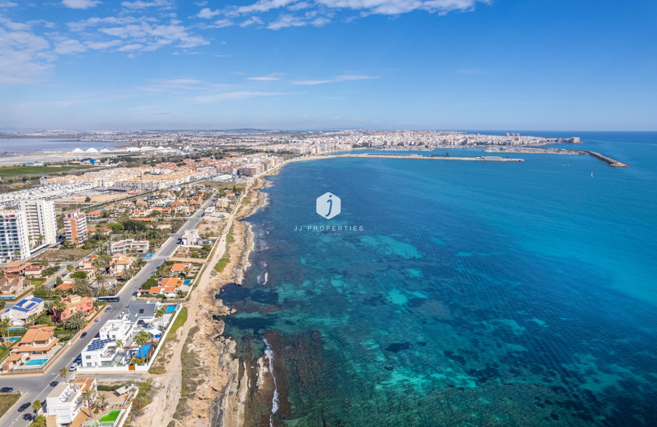 Resale - Apartment / flat -
Torrevieja - Costa Blanca