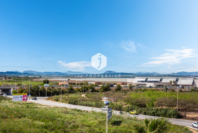 Resale - Apartment / flat -
Torrevieja - Costa Blanca