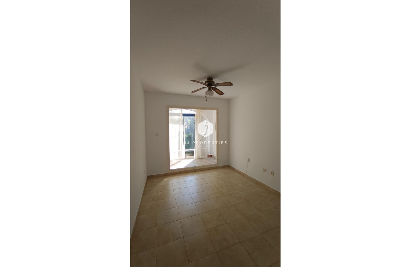 Resale - Chalet -
Torrevieja - Los Balcones