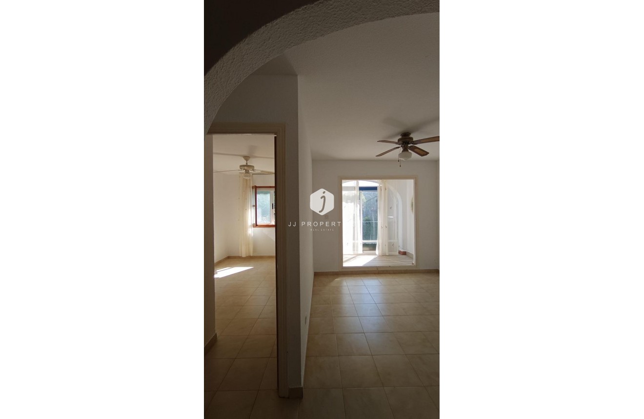 Resale - Chalet -
Torrevieja - Los Balcones