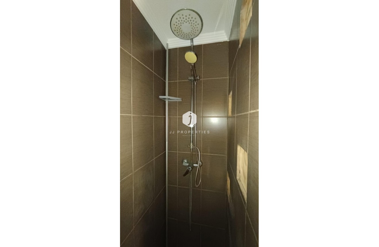 Resale - Chalet -
Torrevieja - Los Balcones