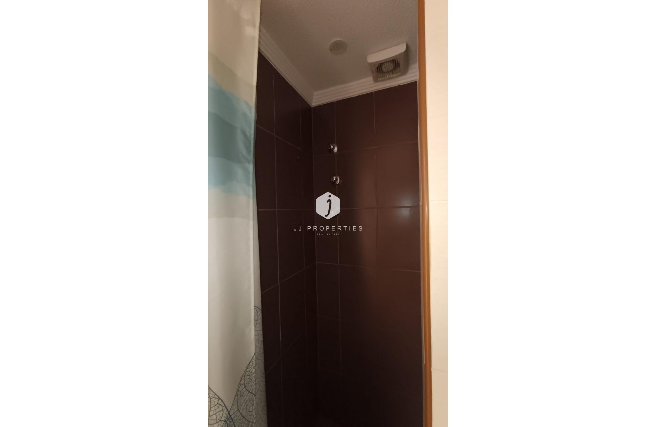 Resale - Chalet -
Torrevieja - Los Balcones