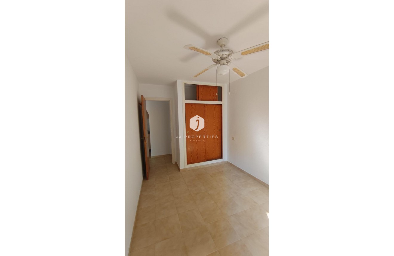 Resale - Chalet -
Torrevieja - Los Balcones