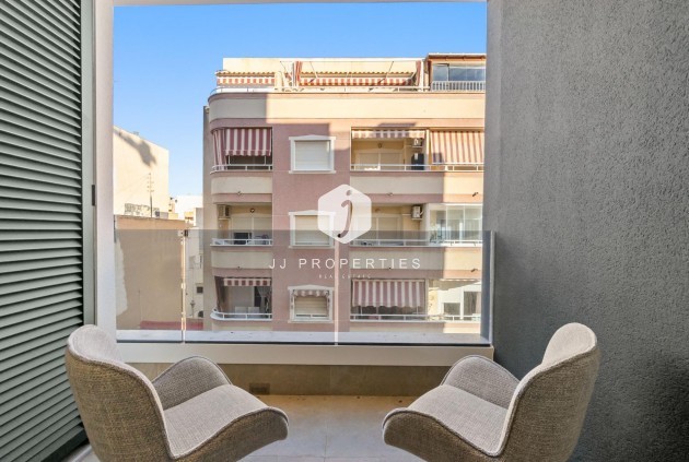 Resale - Apartment / flat -
Torrevieja - Playa del Cura