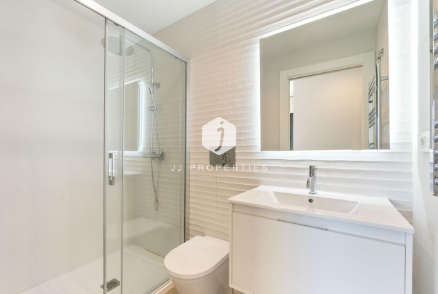 Resale - Apartment / flat -
Torrevieja - Playa del Cura