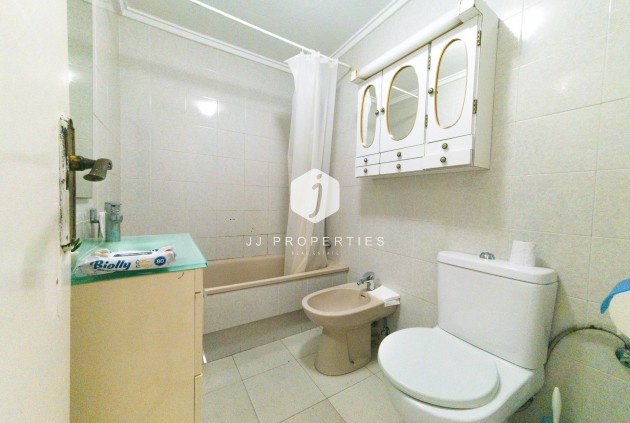 Resale - Apartment / flat -
Torrevieja - Playa del Cura